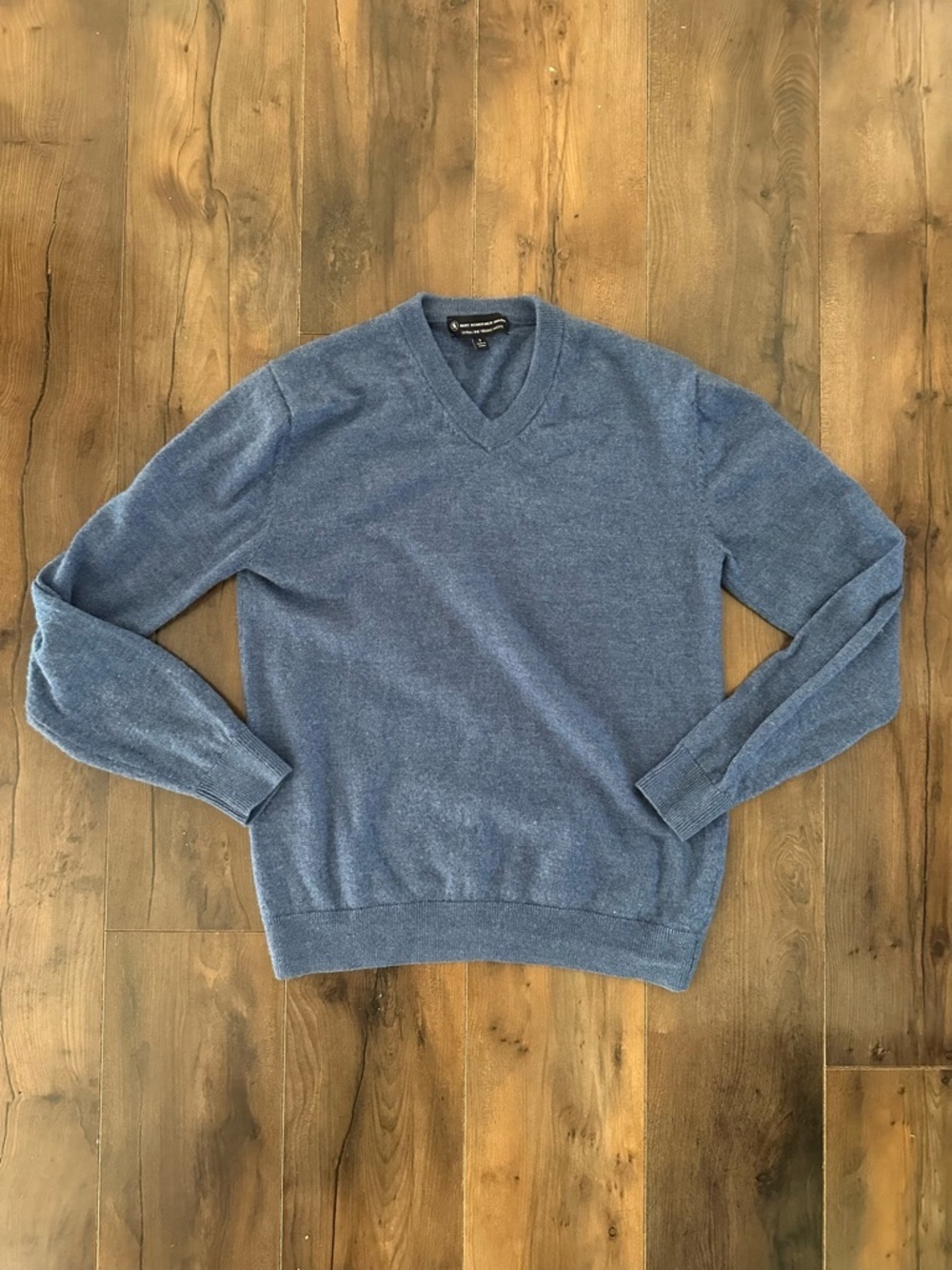 Hart Schaffner Marx Merino Wool V Neck Sweater Blue Small Classic